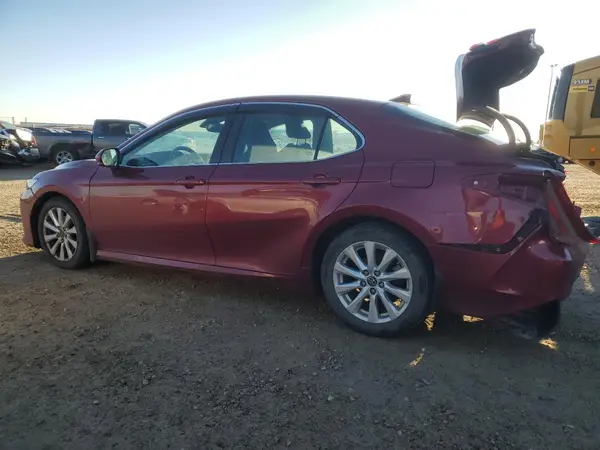 4T1B11HK9JU550255 2018 TOYOTA CAMRY - Image 2