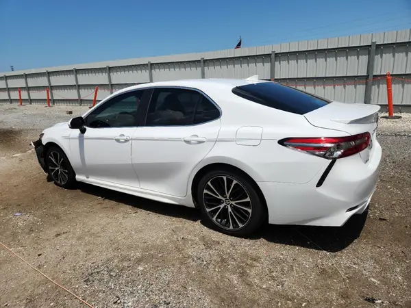 4T1B11HK9JU551308 2018 TOYOTA CAMRY - Image 2