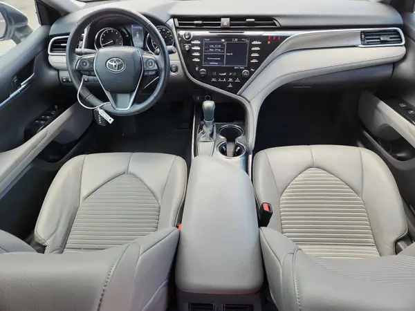 4T1B11HK9JU551308 2018 TOYOTA CAMRY - Image 8
