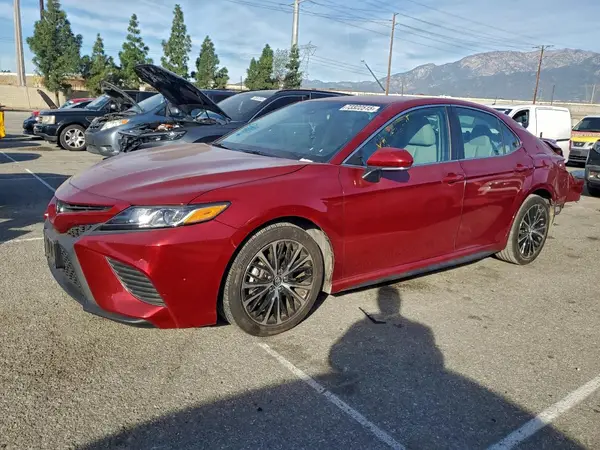 4T1B11HK9JU552748 2018 TOYOTA CAMRY - Image 1