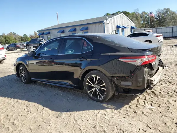4T1B11HK9JU553768 2018 TOYOTA CAMRY - Image 2
