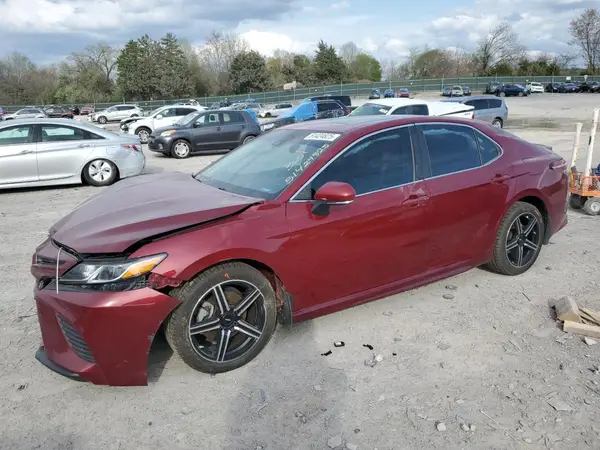 4T1B11HK9JU553933 2018 TOYOTA CAMRY - Image 1