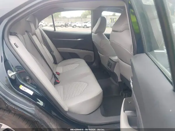 4T1B11HK9JU554869 2018 TOYOTA CAMRY - Image 8