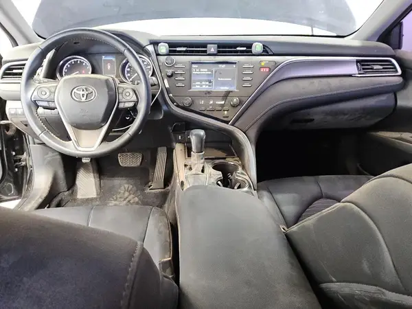 4T1B11HK9JU555875 2018 TOYOTA CAMRY - Image 8