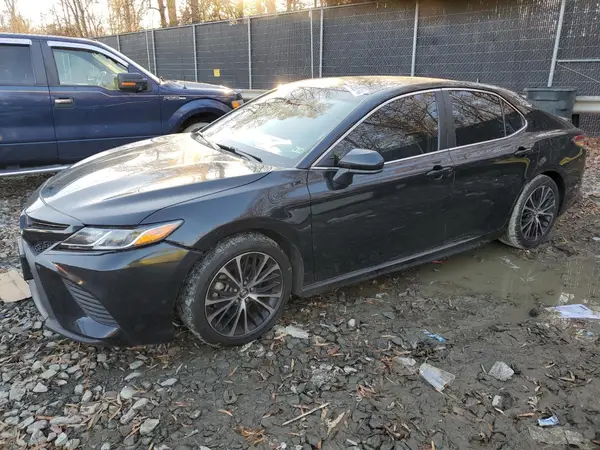 4T1B11HK9JU558999 2018 TOYOTA CAMRY - Image 1