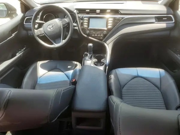 4T1B11HK9JU562194 2018 TOYOTA CAMRY - Image 8