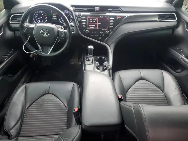 4T1B11HK9JU565113 2018 TOYOTA CAMRY - Image 8