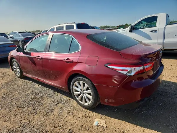4T1B11HK9JU567038 2018 TOYOTA CAMRY - Image 2