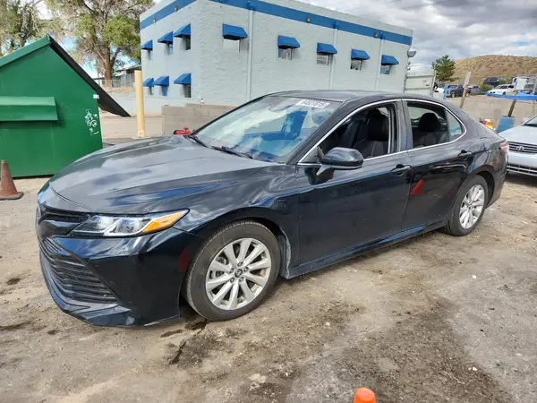 4T1B11HK9JU567072 2018 TOYOTA CAMRY - Image 1