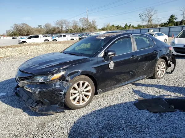4T1B11HK9JU567234 2018 TOYOTA CAMRY - Image 1