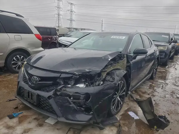 4T1B11HK9JU567525 2018 TOYOTA CAMRY - Image 1