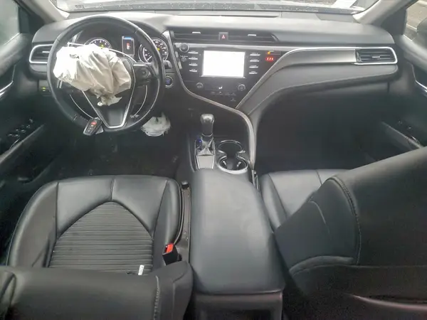4T1B11HK9JU567525 2018 TOYOTA CAMRY - Image 8