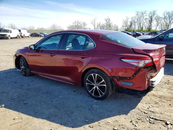 4T1B11HK9JU573406 2018 TOYOTA CAMRY - Image 2