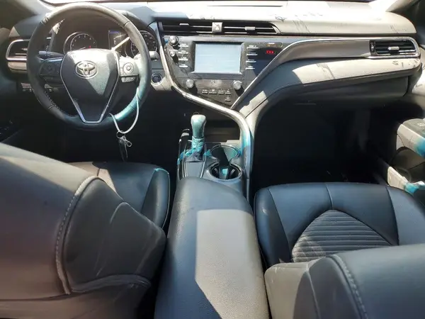 4T1B11HK9JU574555 2018 TOYOTA CAMRY - Image 8