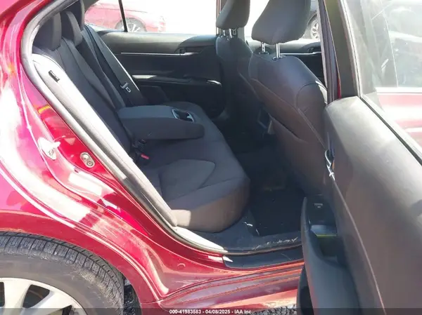 4T1B11HK9JU574720 2018 TOYOTA CAMRY - Image 8