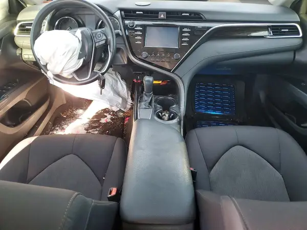 4T1B11HK9JU575947 2018 TOYOTA CAMRY - Image 8