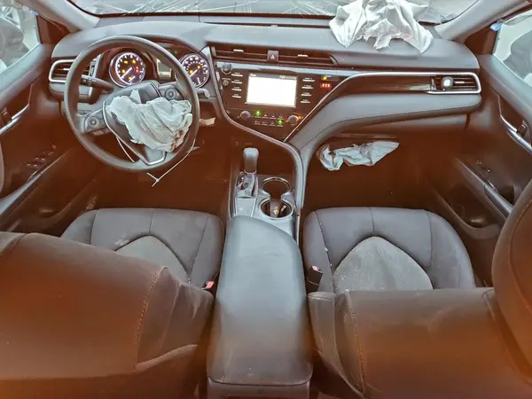 4T1B11HK9JU576368 2018 TOYOTA CAMRY - Image 8