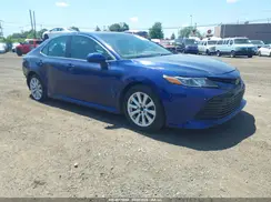 4T1B11HK9JU576841 2018 TOYOTA CAMRY