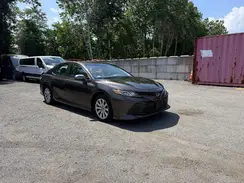 4T1B11HK9JU577102 2018 TOYOTA CAMRY