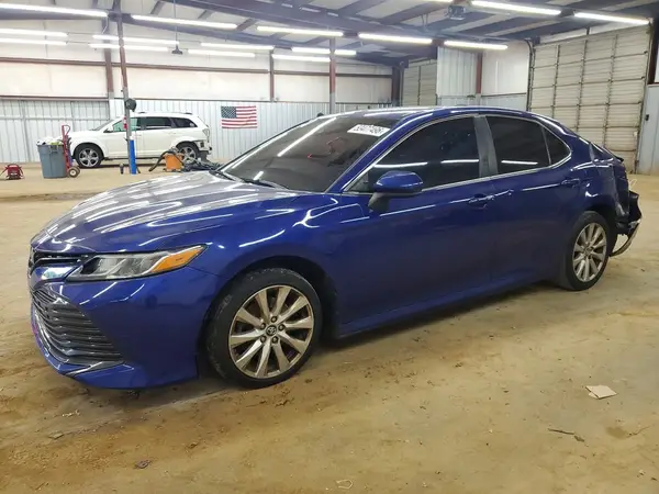 4T1B11HK9JU579383 2018 TOYOTA CAMRY - Image 1