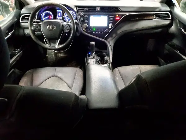 4T1B11HK9JU585247 2018 TOYOTA CAMRY - Image 8
