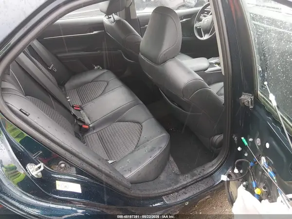 4T1B11HK9JU587404 2018 TOYOTA CAMRY - Image 8