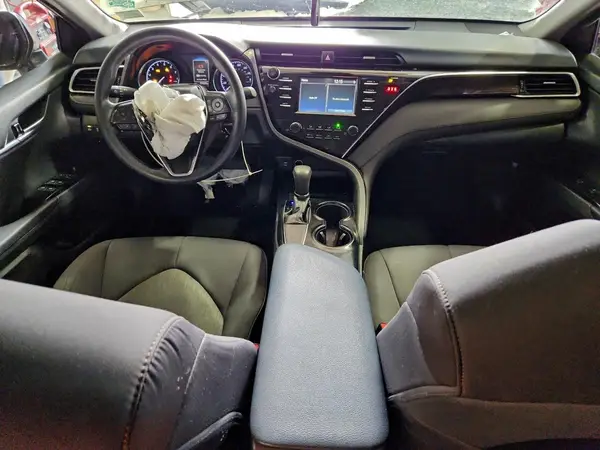 4T1B11HK9JU588116 2018 TOYOTA CAMRY - Image 8
