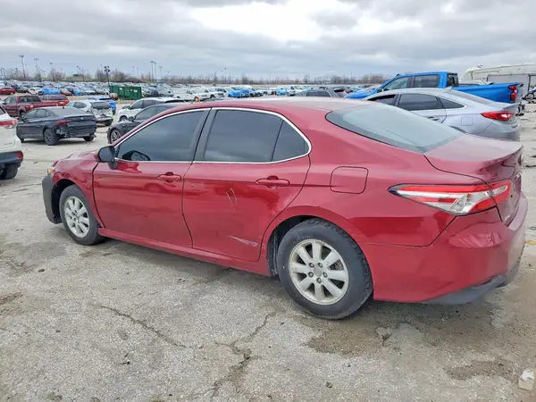 4T1B11HK9JU591047 2018 TOYOTA CAMRY - Image 2