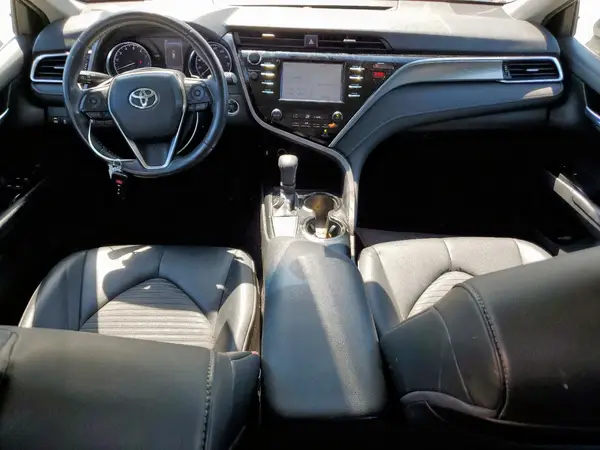 4T1B11HK9JU591677 2018 TOYOTA CAMRY - Image 8