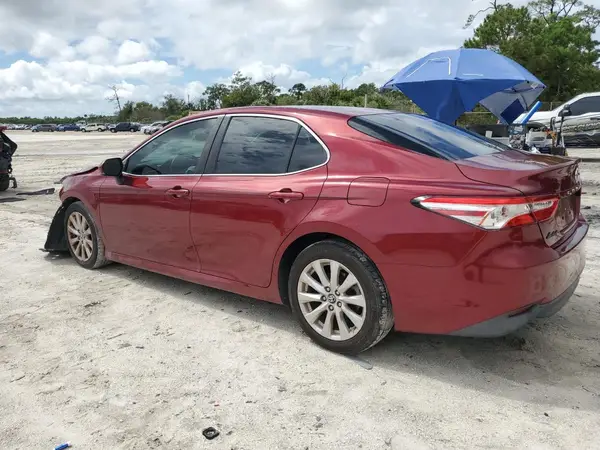 4T1B11HK9JU592294 2018 TOYOTA CAMRY - Image 2