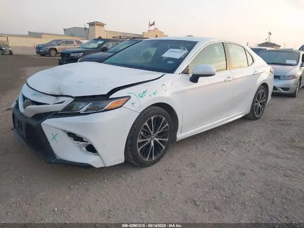 4T1B11HK9JU595258 2018 TOYOTA CAMRY - Image 2