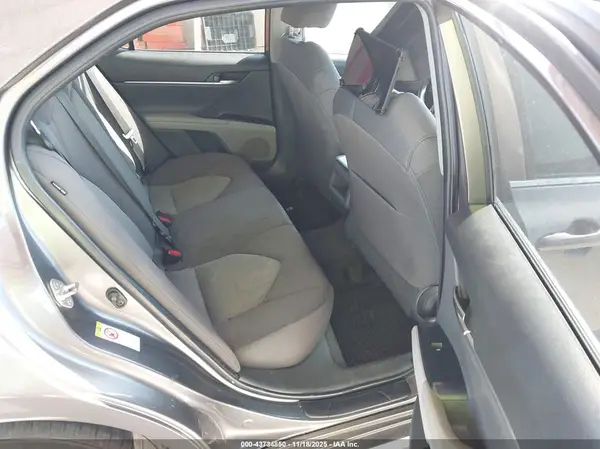4T1B11HK9JU596488 2018 TOYOTA CAMRY - Image 8