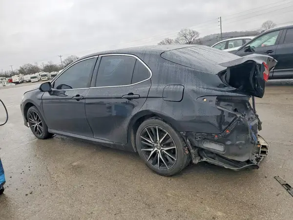 4T1B11HK9JU596586 2018 TOYOTA CAMRY - Image 2