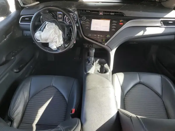 4T1B11HK9JU600524 2018 TOYOTA CAMRY - Image 8