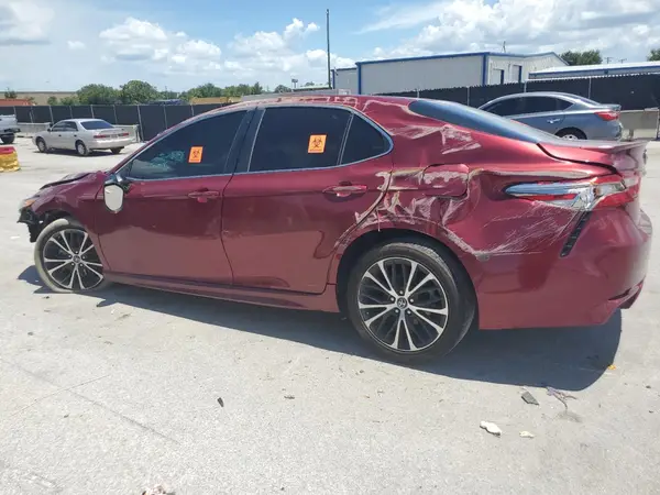 4T1B11HK9JU601821 2018 TOYOTA CAMRY - Image 2