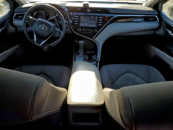4T1B11HK9JU602192 2018 TOYOTA CAMRY - Image 8