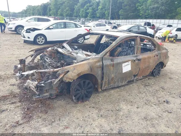 4T1B11HK9JU602936 2018 TOYOTA CAMRY - Image 2