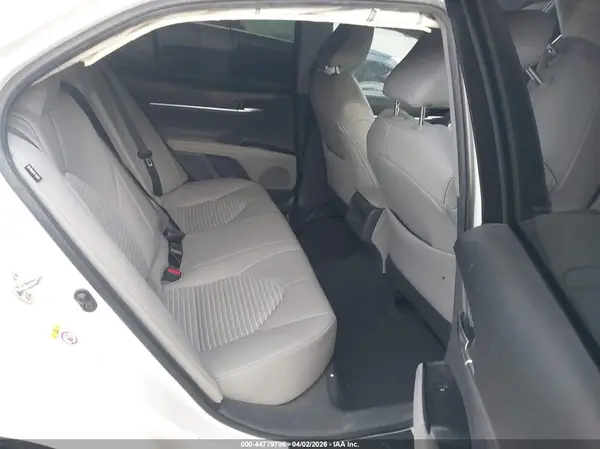 4T1B11HK9JU605299 2018 TOYOTA CAMRY - Image 8