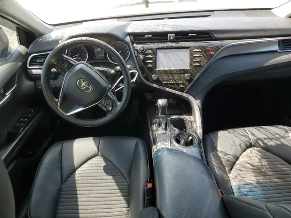 4T1B11HK9JU605402 2018 TOYOTA CAMRY - Image 8