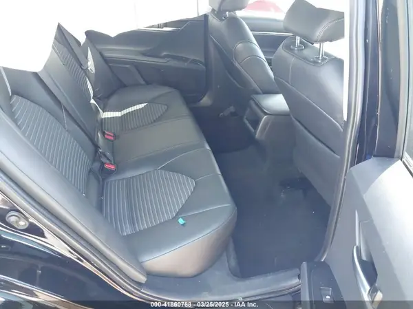 4T1B11HK9JU606226 2018 TOYOTA CAMRY - Image 8