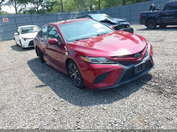 4T1B11HK9JU606680 2018 TOYOTA CAMRY - Image 1