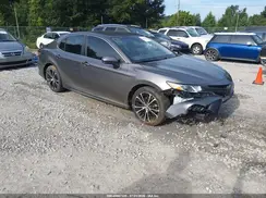 4T1B11HK9JU610258 2018 TOYOTA CAMRY