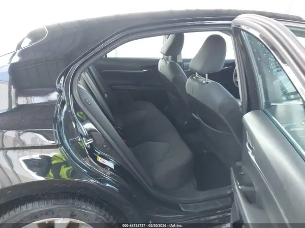 4T1B11HK9JU613418 2018 TOYOTA CAMRY - Image 8
