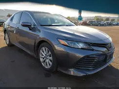 4T1B11HK9JU613869 2018 TOYOTA CAMRY