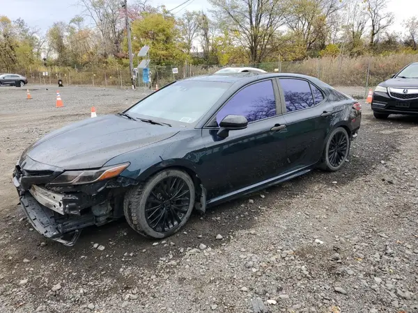4T1B11HK9JU614116 2018 TOYOTA CAMRY - Image 1