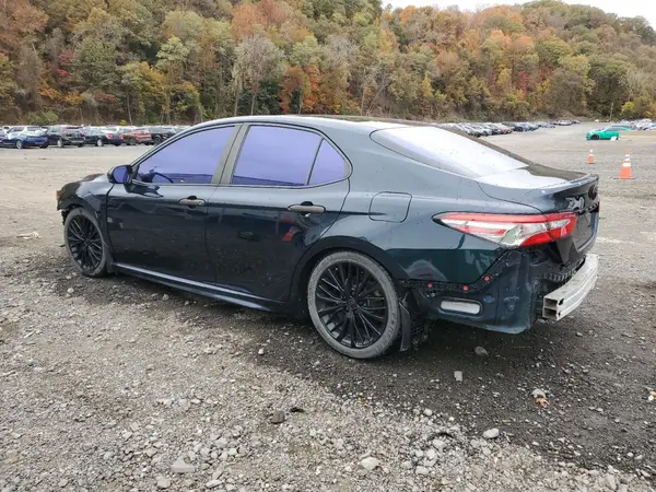 4T1B11HK9JU614116 2018 TOYOTA CAMRY - Image 2