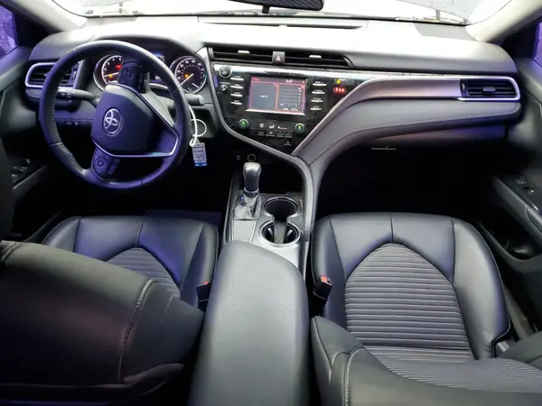 4T1B11HK9JU614116 2018 TOYOTA CAMRY - Image 8