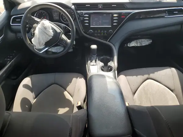 4T1B11HK9JU615072 2018 TOYOTA CAMRY - Image 8