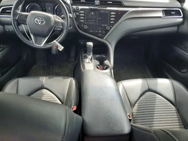 4T1B11HK9JU615427 2018 TOYOTA CAMRY - Image 8