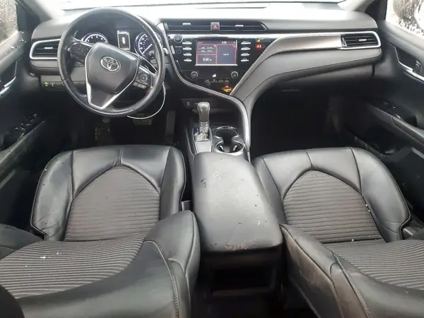 4T1B11HK9JU617324 2018 TOYOTA CAMRY - Image 8